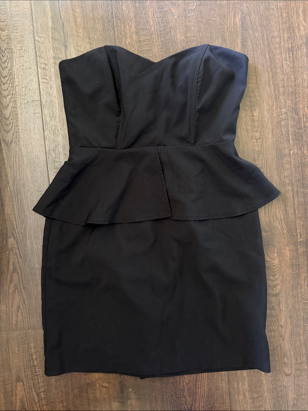Forever 21 Black Strapless Peplum Dress